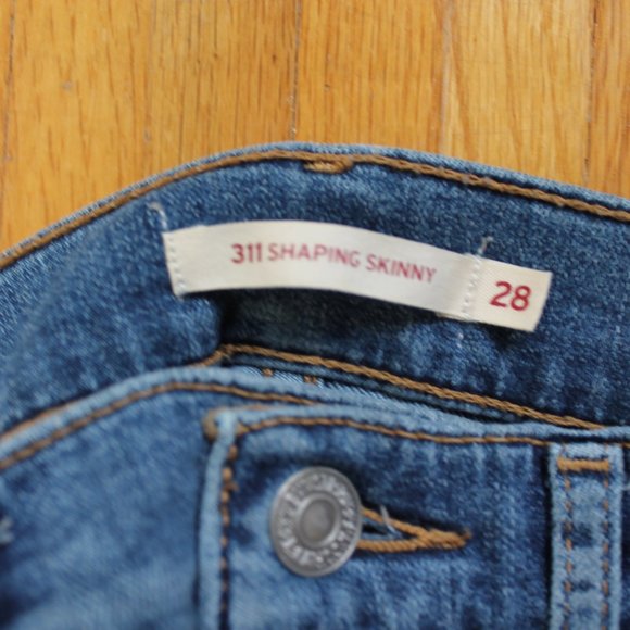 LEVI'S 311 Shaping Skinny Jeans - Picture 6 of 7